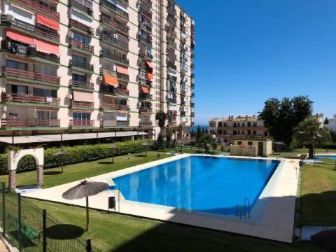 Costa Del Sol Apartment เบนัลมาเดนา ภายนอก รูปภาพ