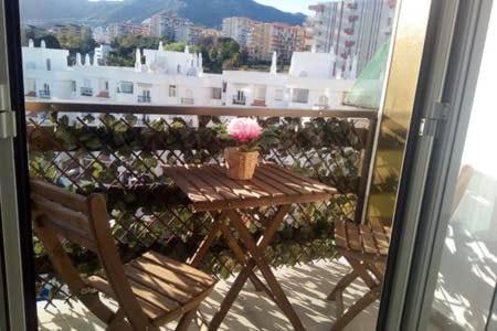 Costa Del Sol Apartment เบนัลมาเดนา ภายนอก รูปภาพ