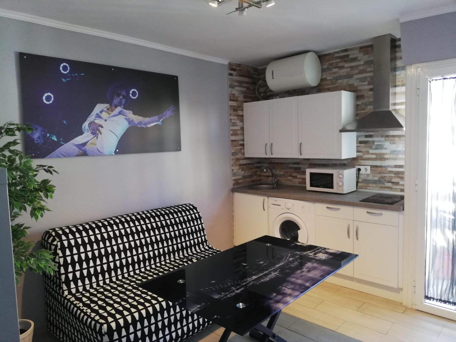 Costa Del Sol Apartment เบนัลมาเดนา ภายนอก รูปภาพ
