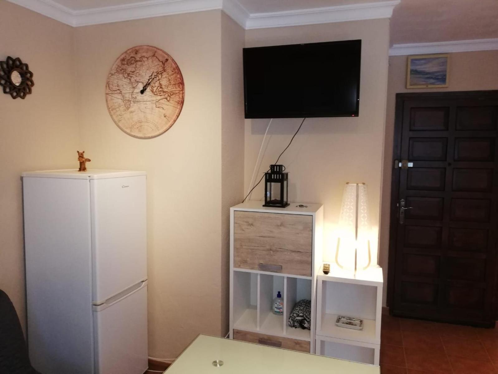 Costa Del Sol Apartment เบนัลมาเดนา ภายนอก รูปภาพ