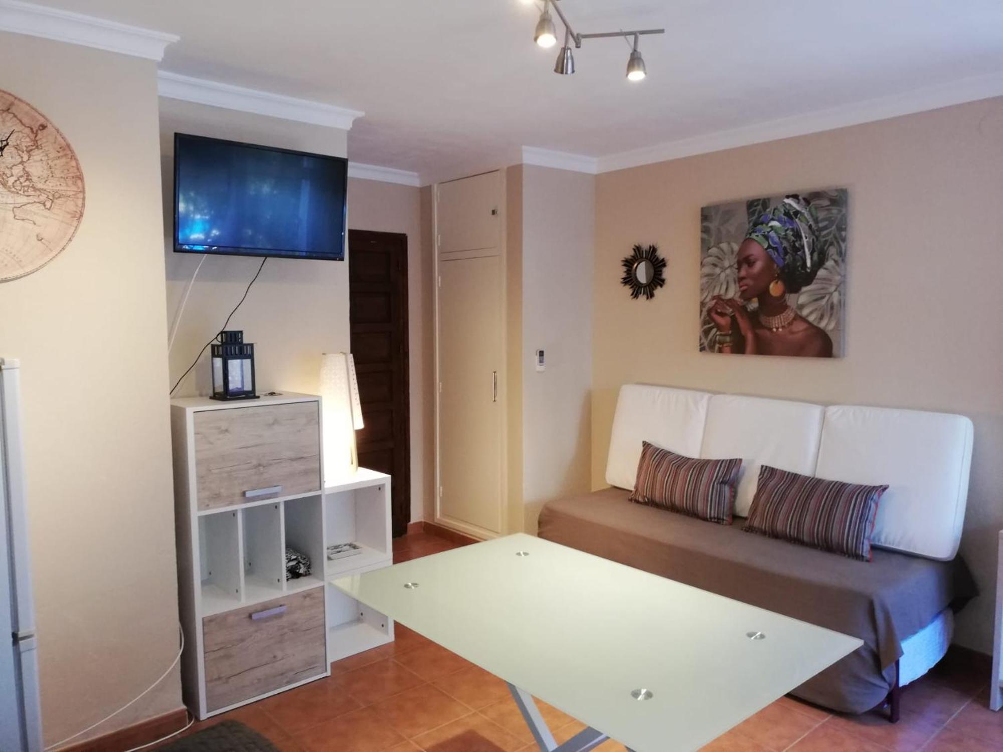 Costa Del Sol Apartment เบนัลมาเดนา ภายนอก รูปภาพ