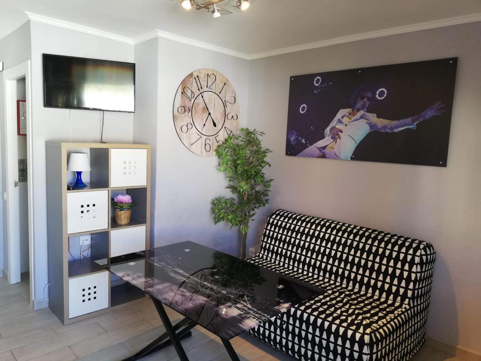 Costa Del Sol Apartment เบนัลมาเดนา ห้อง รูปภาพ